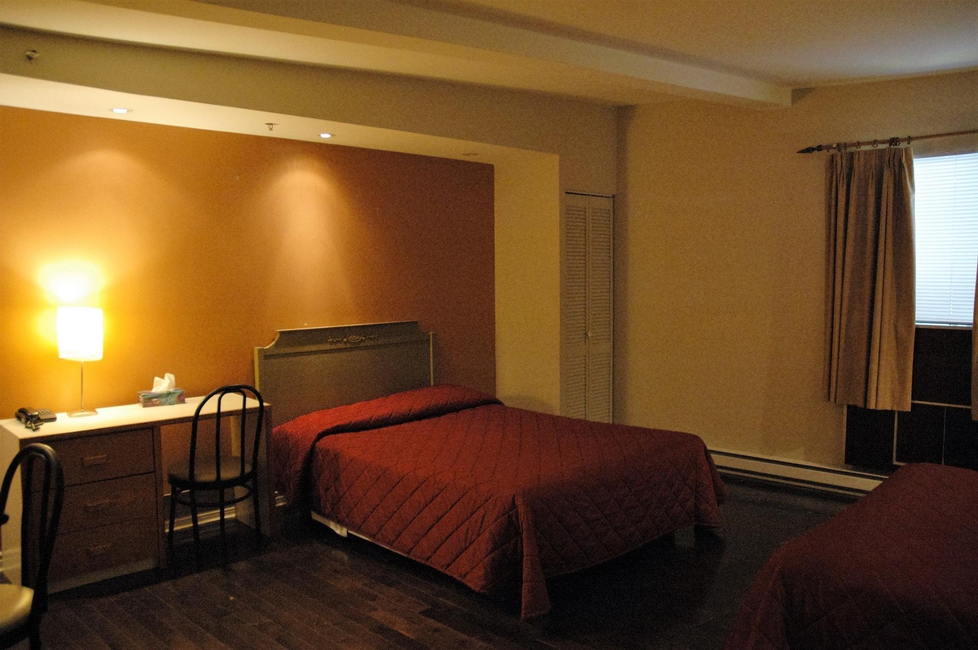 מונטריאול Hotel Saint-Andre מראה חיצוני תמונה