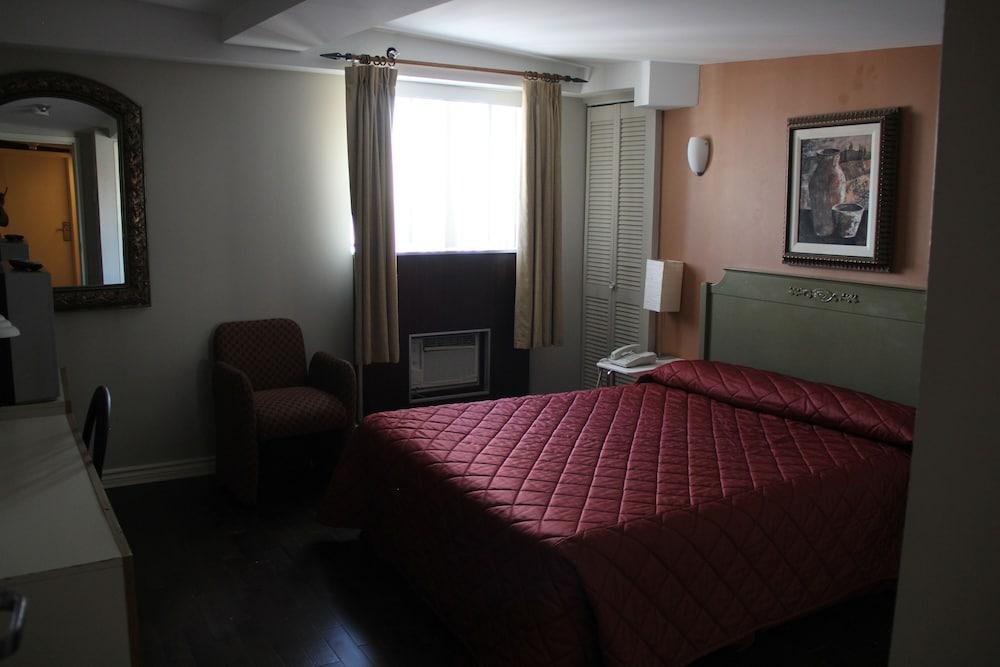 מונטריאול Hotel Saint-Andre מראה חיצוני תמונה