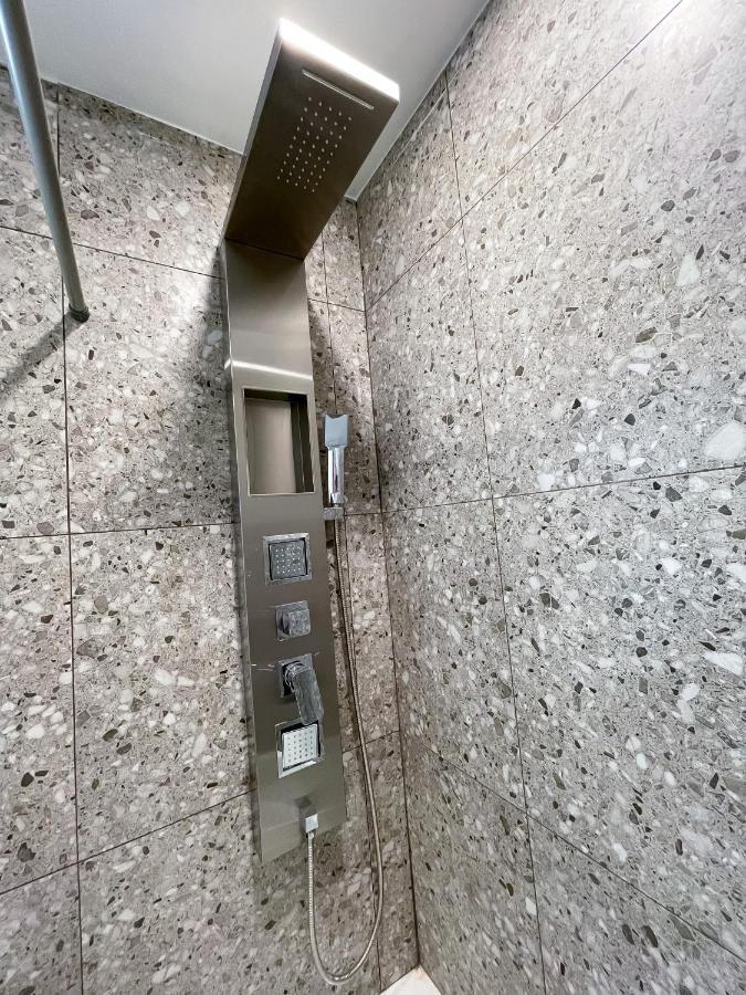 מונטריאול Hotel Saint-Andre מראה חיצוני תמונה