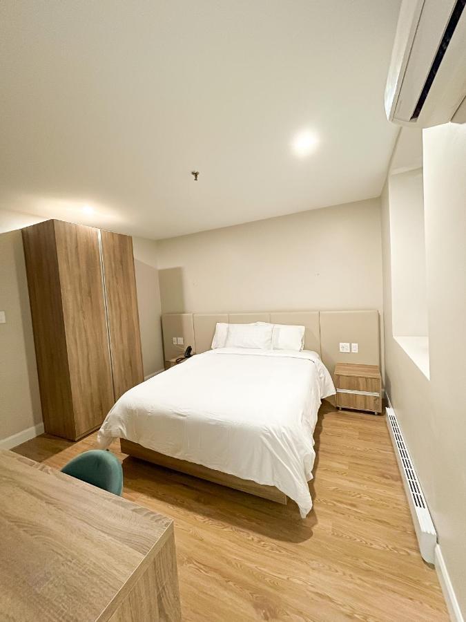 מונטריאול Hotel Saint-Andre מראה חיצוני תמונה