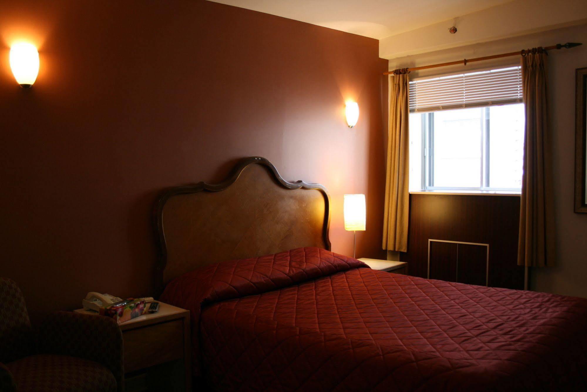 מונטריאול Hotel Saint-Andre מראה חיצוני תמונה
