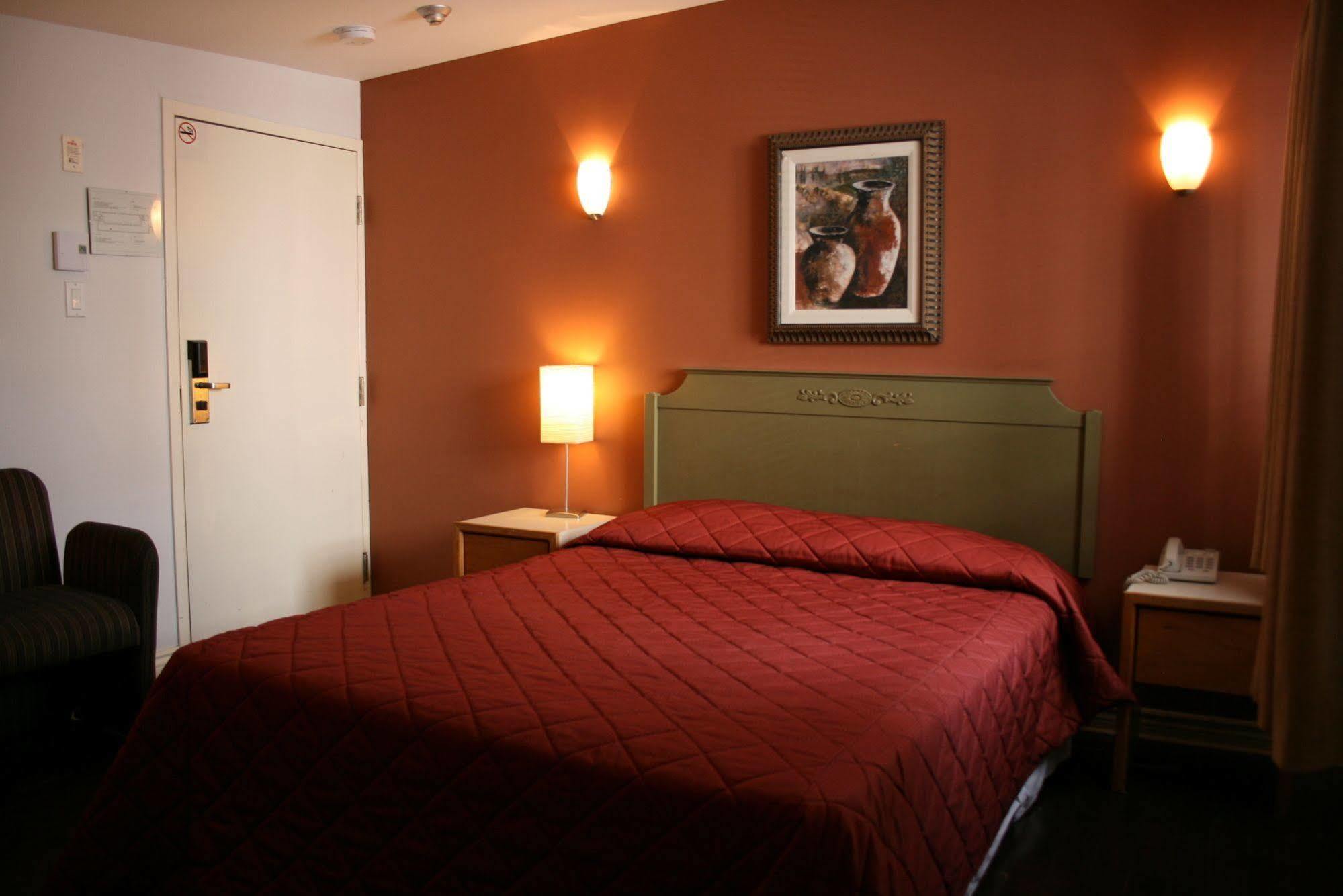 מונטריאול Hotel Saint-Andre מראה חיצוני תמונה