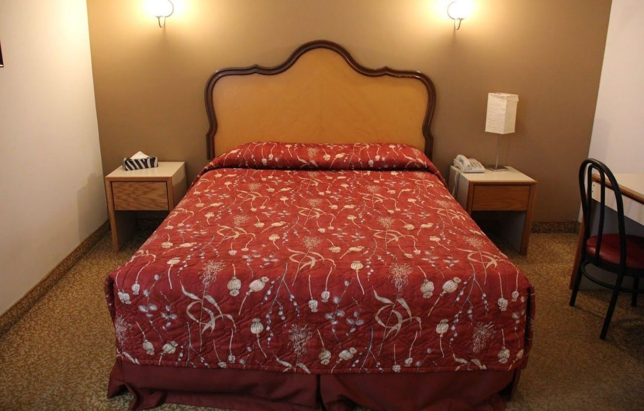 מונטריאול Hotel Saint-Andre מראה חיצוני תמונה